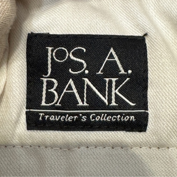 Jos. A. Bank 100% Linen Shorts – Men’s 40 Beige Pleated Summer - Picture 5 of 7